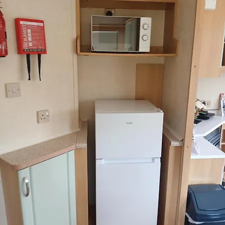 Chalet Comfortable Mobile In The Countryside Ballintra